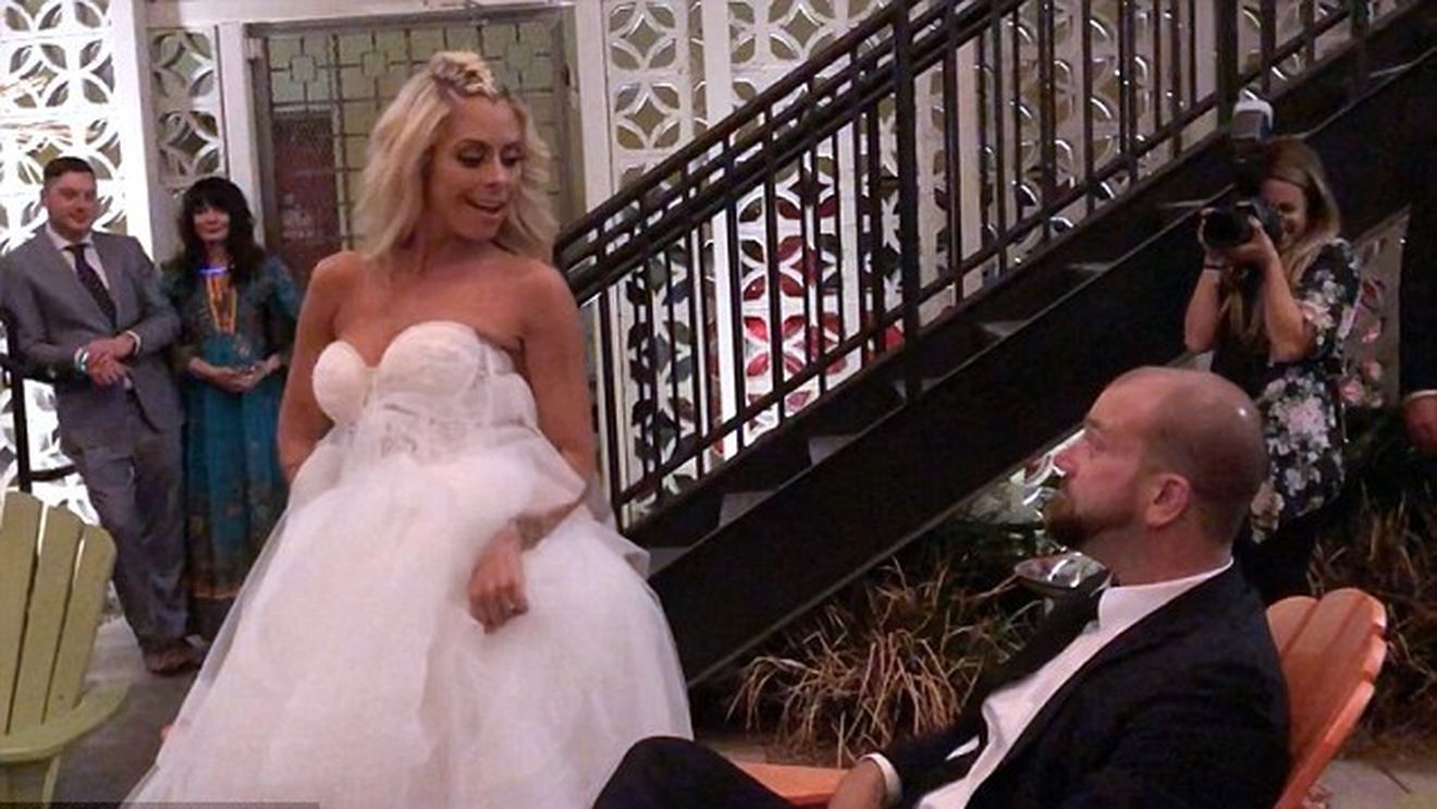 Cel mai spectaculos dans al miresei! Domnişoarele de onoare au repetat totul într-o singură oră!