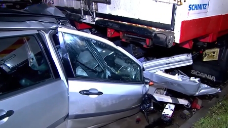 BREAKING | Un tânăr din Iași a intrat cu mașina sub un TIR staționat. Alexandru avea permis de conducere de doar o lună