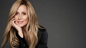 Lara Fabian o să fie dată în judecată de organizatorii concertului de la București
