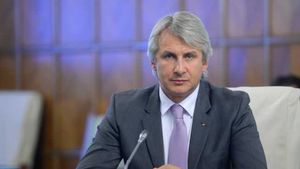 Se vor mai majora pensiile sau nu? Eugen Teodorovici a făcut anunțul