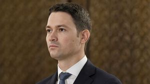 Robert Sighiartău (PNL): ”Ideea de lockdown după alegeri este un ”zvon aruncat de propaganda PSD”