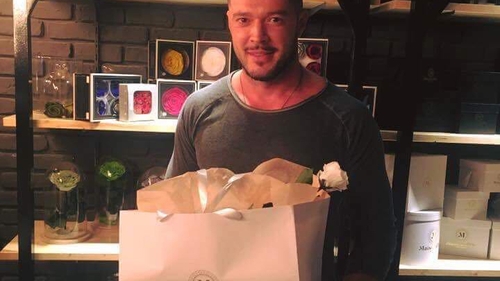 Ce cadou i-a făcut Victor Slav fetiţei sale, cu ocazia împlinirii primului an de viaţă! 