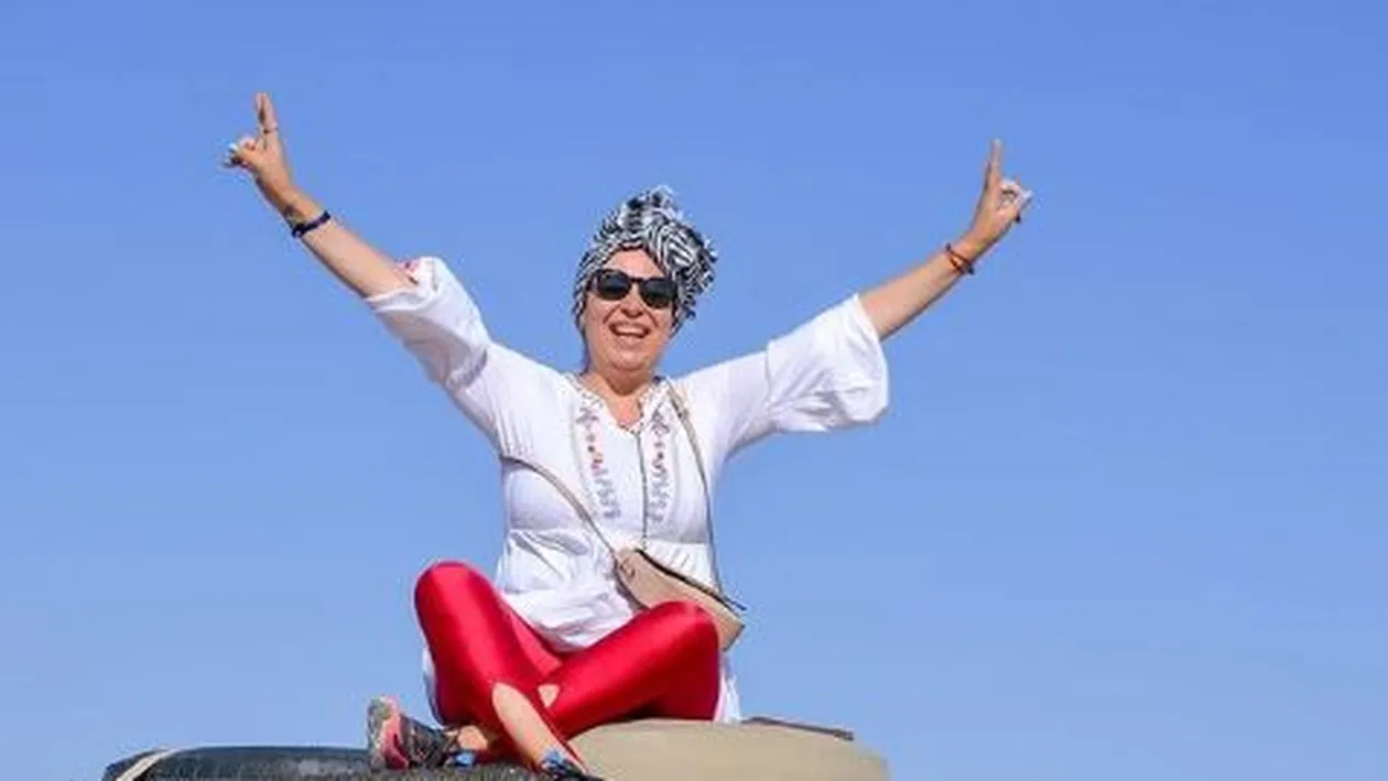 Oana Roman, ce apariție! Rochița abia îi acoperă picioarele: ”De undeeee?”