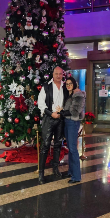 Nuntă mega-SECRETĂ în showbizul românesc! Artistul s-a căsătorit cu iubita lui mult mai tânără