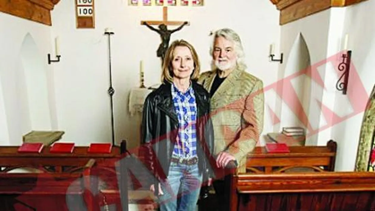 Si-au facut capela in curtea casei