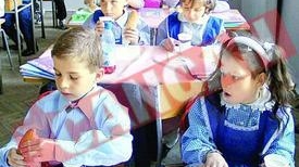 Copiii din Apuseni, hraniti cu alimente daunatoare