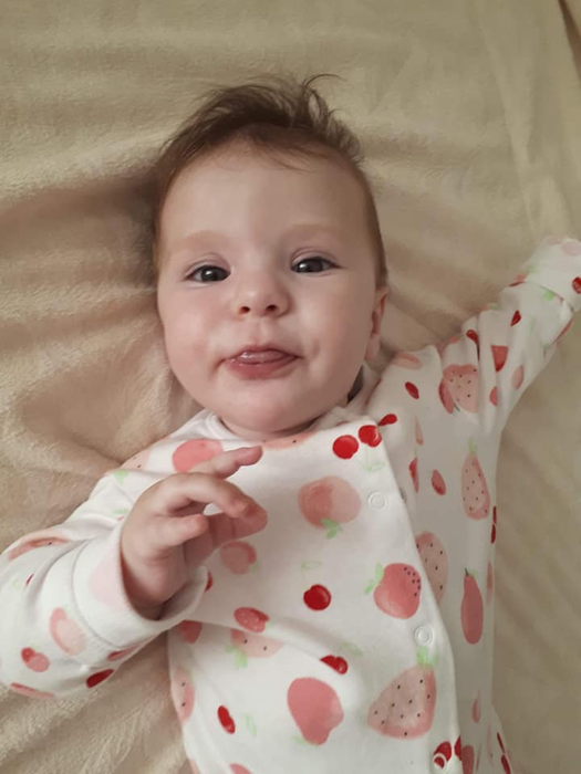 Alexandra, o fetiță de 7 luni, se luptă cu o boală rară și are nevoie urgent de un vaccin ca să trăiască! Uite cum poți să fii salvatorul ei
