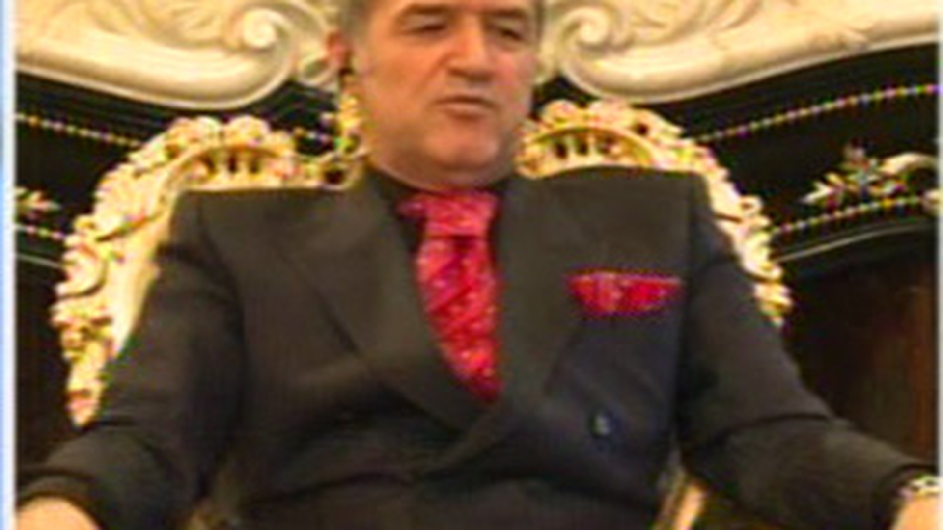 Asta e super tare! Becali are cel mai mare salariu de la Steaua - Castiga de trei ori mai multi bani decat Tanase sau Costea - Vezi cati bani ii intra in cont pe luna