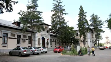 O pacientă a Institutului Socola din Iaşi s-a aruncat într-o fântână din curtea spitalului