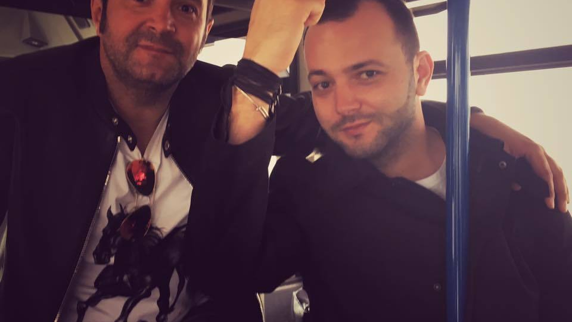 ”Suntem oameni!”. MIHAI MORAR ŞI DANIEL BUZDUGAN reacţionează după ce au fost acuzaţi de rasism


