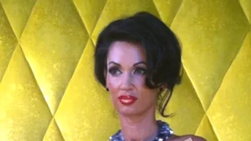 BOMBA asta seara la CancanTV, pe Acasa TV! Detalii si filmulete inimaginabile! Sotul Nicoletei Luciu, prins cu amanta si filmat cand o bate!!! Vezi imaginile incredibile realizate de paparazzi Ciao! Scandal fara precedent!