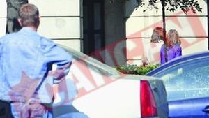 Logodnica lui Cioroianu, la restaurant cu mama si cu ministrul Predoiu