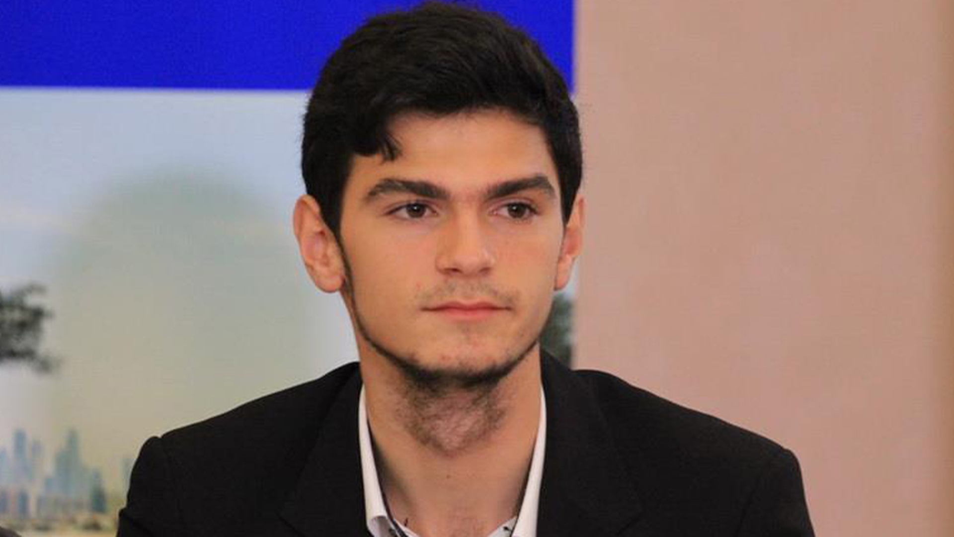 Un elev model protestează împotriva sistemului de învătământ inutil din România: “Am lasat şcoala să mă tâmpească…"