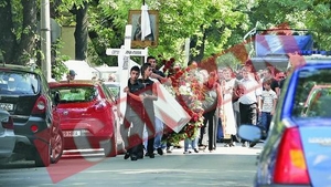 Miliardarul Comusi a incercat sa se sinucida la priveghiul fiicei sale