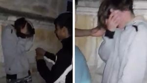 VIDEO ȘOCANT. Copil bătut cu bestialitate la Calafat și filmat de agresori. Mama băiatului: "Am crezut că mor..."