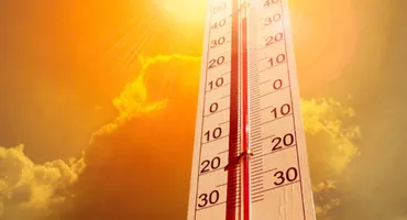 ANM anunţă o zi cu temperaturi istorice în România! Codul roşu, extins în toată ţara. Premieră pe litoral VIDEO
