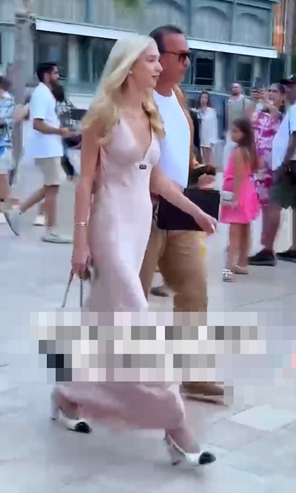 „Dragostea nu are vârstă” la Monaco, dar are cont bancar! Tinere superbe, la braț cu „regii” averilor: ce se întâmplă, de fapt, în restaurantele exclusiviste