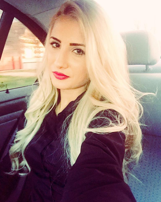 Claudia Puican și-a injectat buzele cu acid hialuronic (Foto: Facebook)