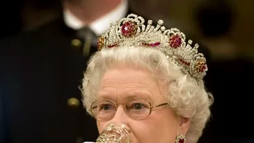 De ce bea Regina Elisabeta numai vin românesc