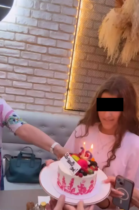 Reuniune de familie la ziua nepoatei lui Traian Băsescu/ Sursa foto: Instagram