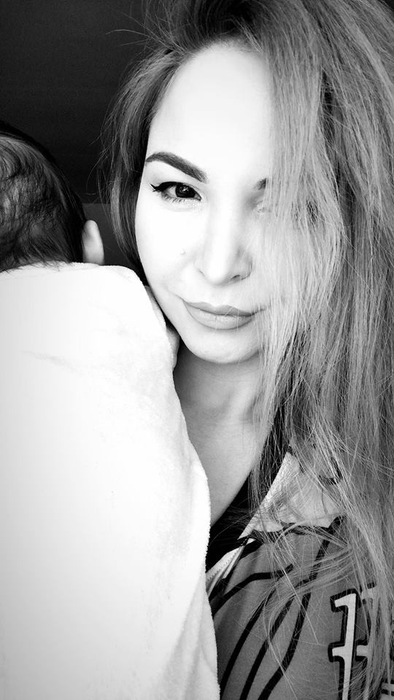 Alessia, în focul pregătirilor pentru botezul fiului său! Mesajul haios scris pe invitație, dar și când are loc fericitul eveniment