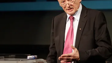 Utilajele de deszapezire si materialele antiderapante, la control! Astazi au demarat actiunile de pregatire a Capitalei pentru iarna