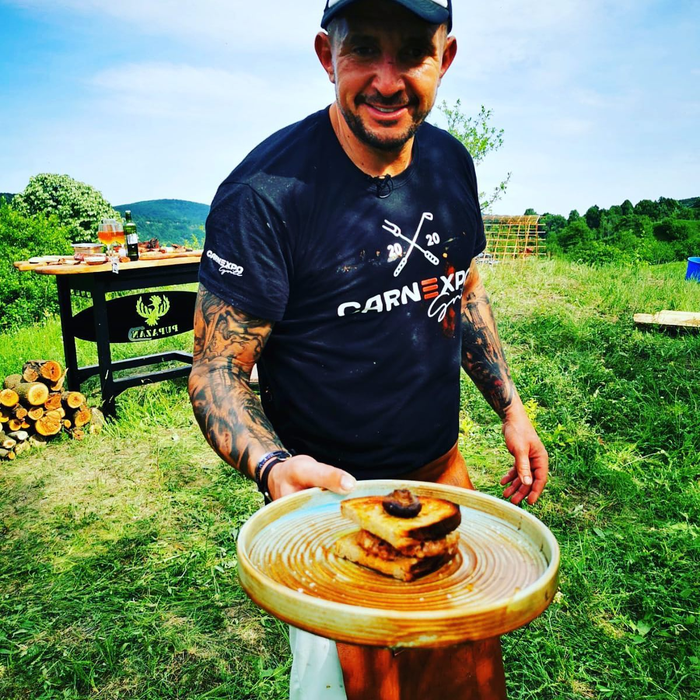 Iulian Olaru este unul dintre concurenții emisiunii Insula de 1 milion/ Sursa foto: Instagram