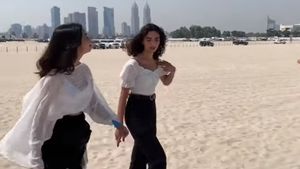 Bianca Mihai, concurenta „X Factor”, are o sosie în Dubai. Asemănarea este izbitoare | VIDEO