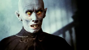 Cele mai bune filme cu vampiri. Dracula, Blade şi Nosferatu nu au cum să lipsească din top 10, dar surprizele sunt mari