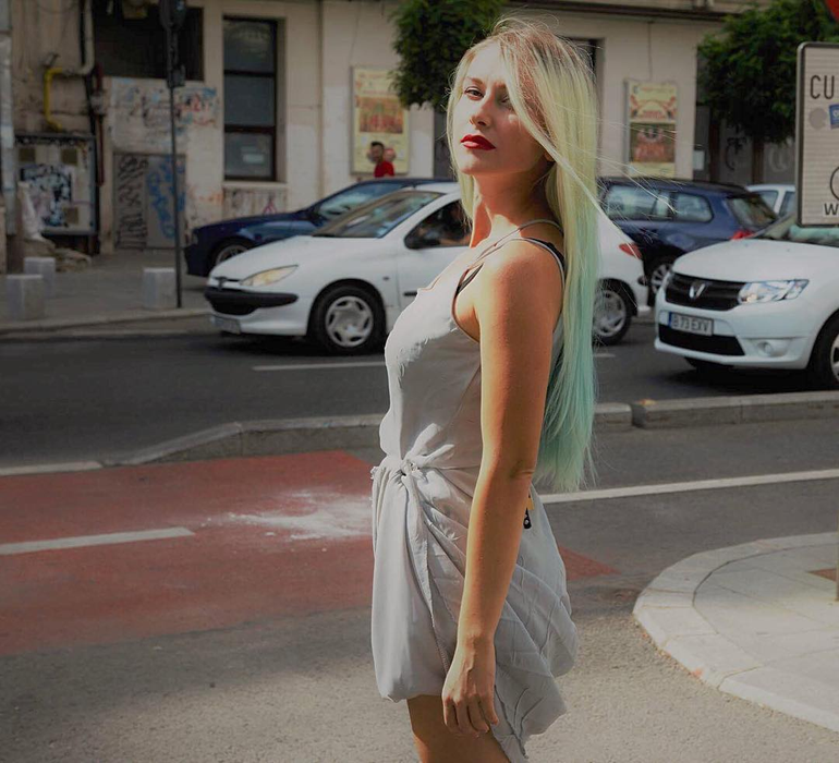 Imagini intime cu Ester Peony, câștigătoarea Eurovision România 2019, făcute publice