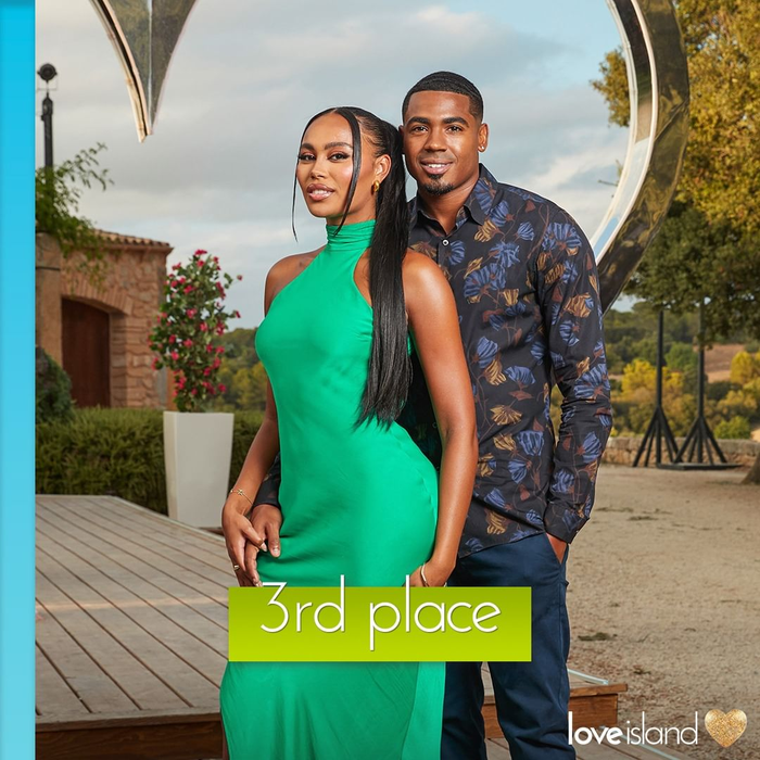 Acesta este cuplul de pe locul al treilea, din formatul original Love Island (Foto: Instagram @loveisland)