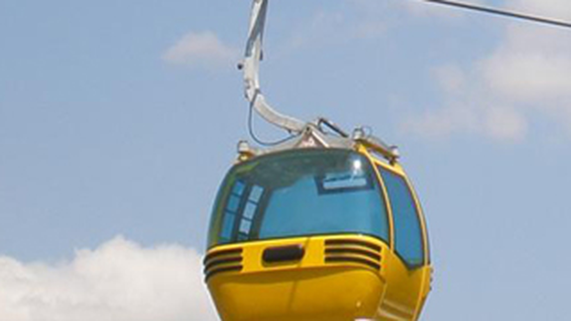 Nou mijloc de transport in Capitala! Din 2012 ai putea merge la serviciu cu telegondola!