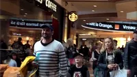 ”Beţivul satului” din Las Fierbinţi a păţit-o rău de tot în mall. Soţia l-a torturat pe Celentano la shopping! 