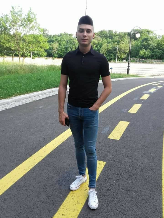 În urmă cu un an i-au murit ambii copii, iar acum olteanca de 47 de ani a aflat că e gravidă cu… gemeni!