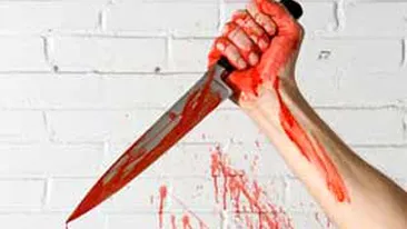 UPDATE: Barbatul care a injunghiat trei membri ai unei familii a fost prins!