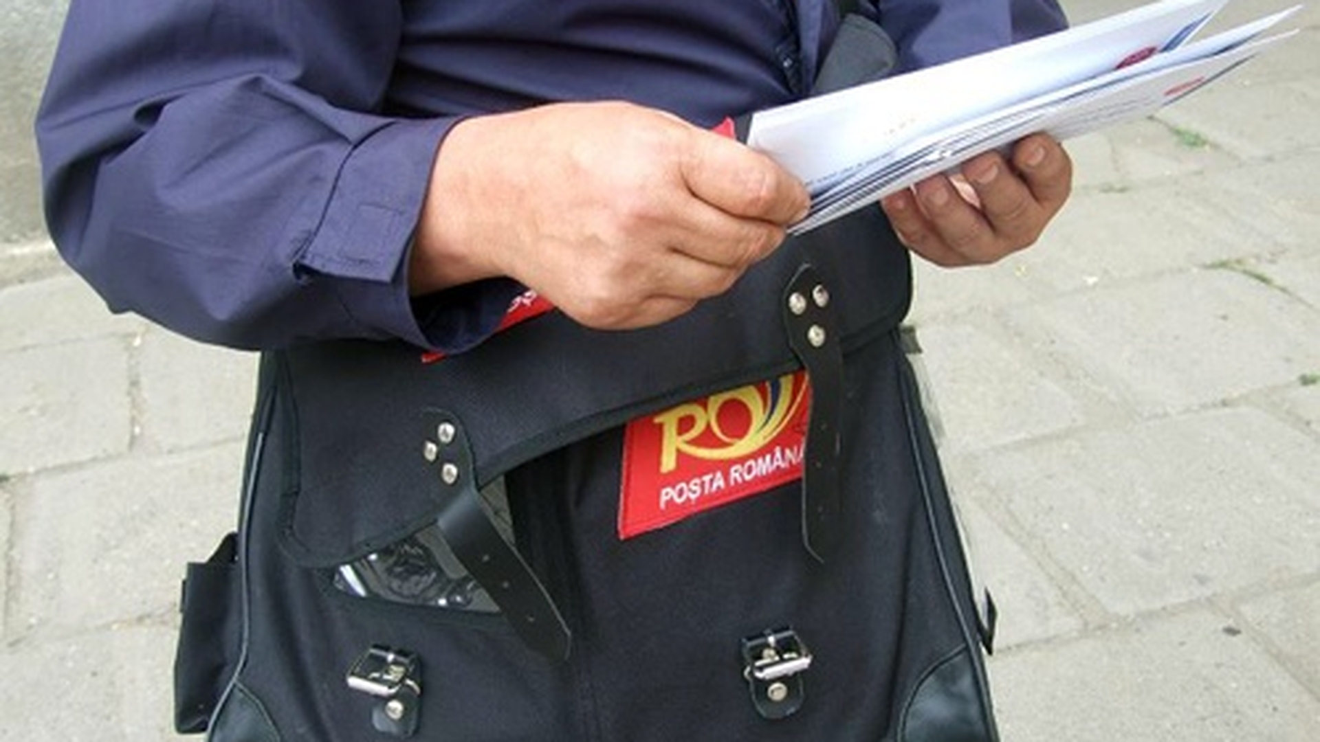 Scandal uriaș la Giurgiu! O poștăriță, acuzată că a furat banii pesionarilor. Cum i-a păcălit