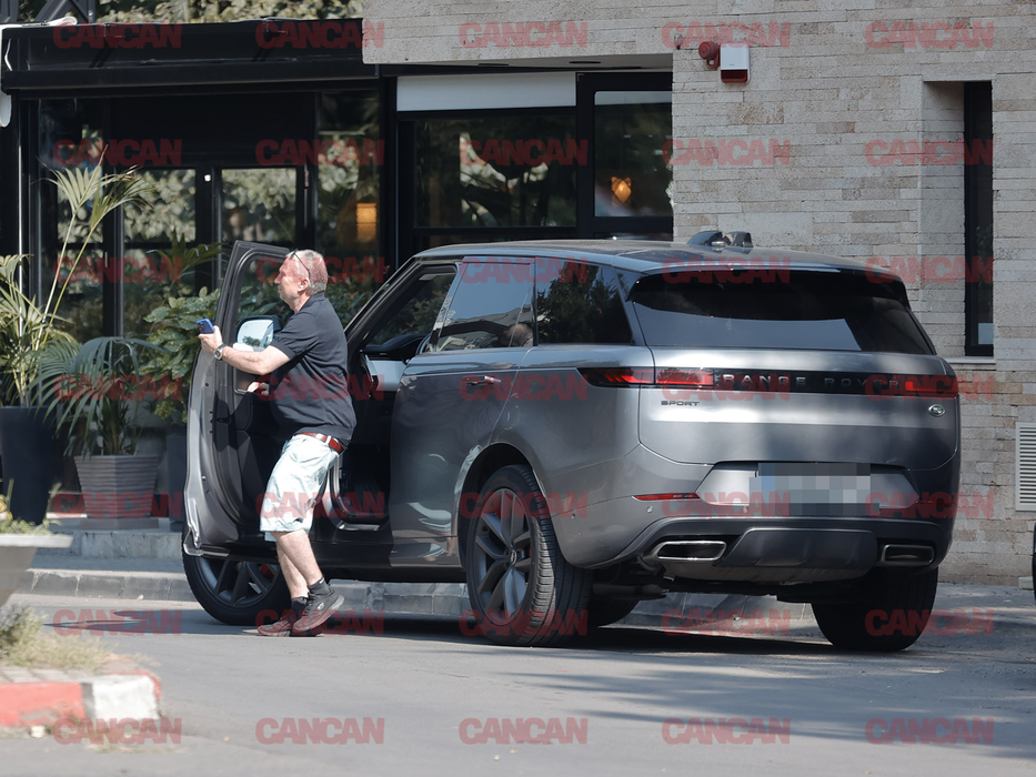 „Bursucul” coboară din Range Rover
