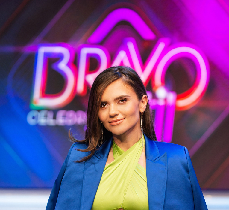Detaliul rușinos observat de fani într-o filmare făcută de Cristina Șișcanu. Explicația uluitoare a vedetei