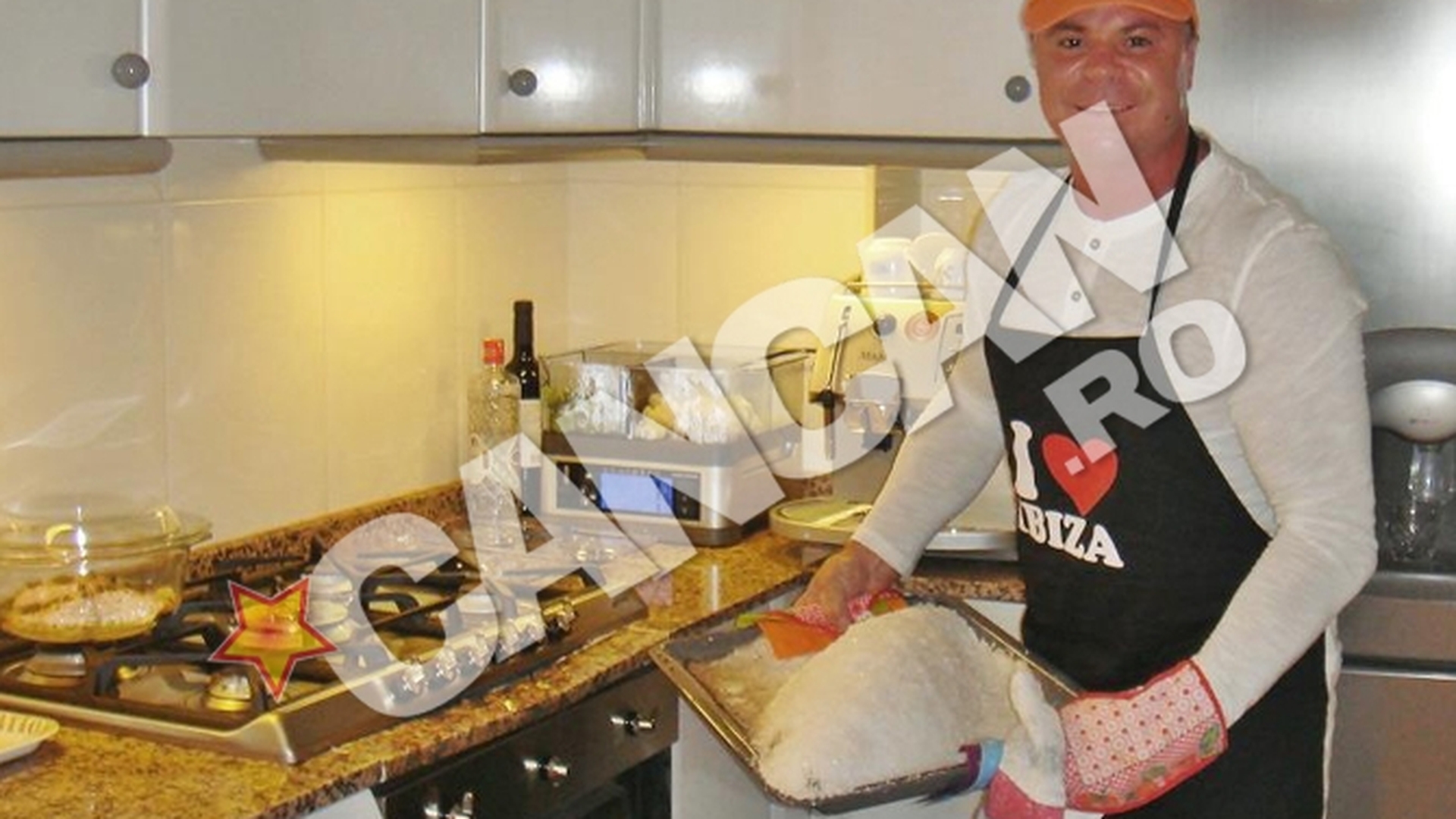 Si-a pus sortul si a facut saramura de peste! Nicu Gheara, barbat la cratita