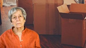 Această pensionară a fost dată afară din casă, pentru că "apartamentul era prea mare pentru o singură persoană"