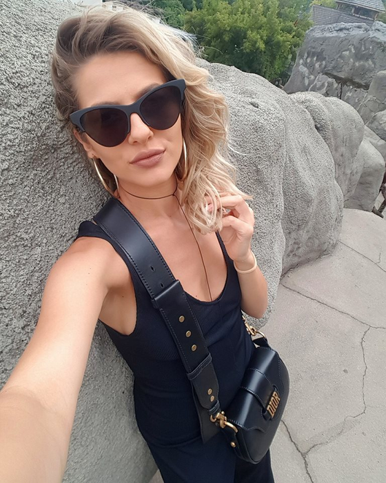 Lidia Buble şi-a pus fanii pe jar cu aceste imagini! Este vedeta însărcinată? ”Bebelunuuu meu!“