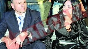 Stelea ramane insurat