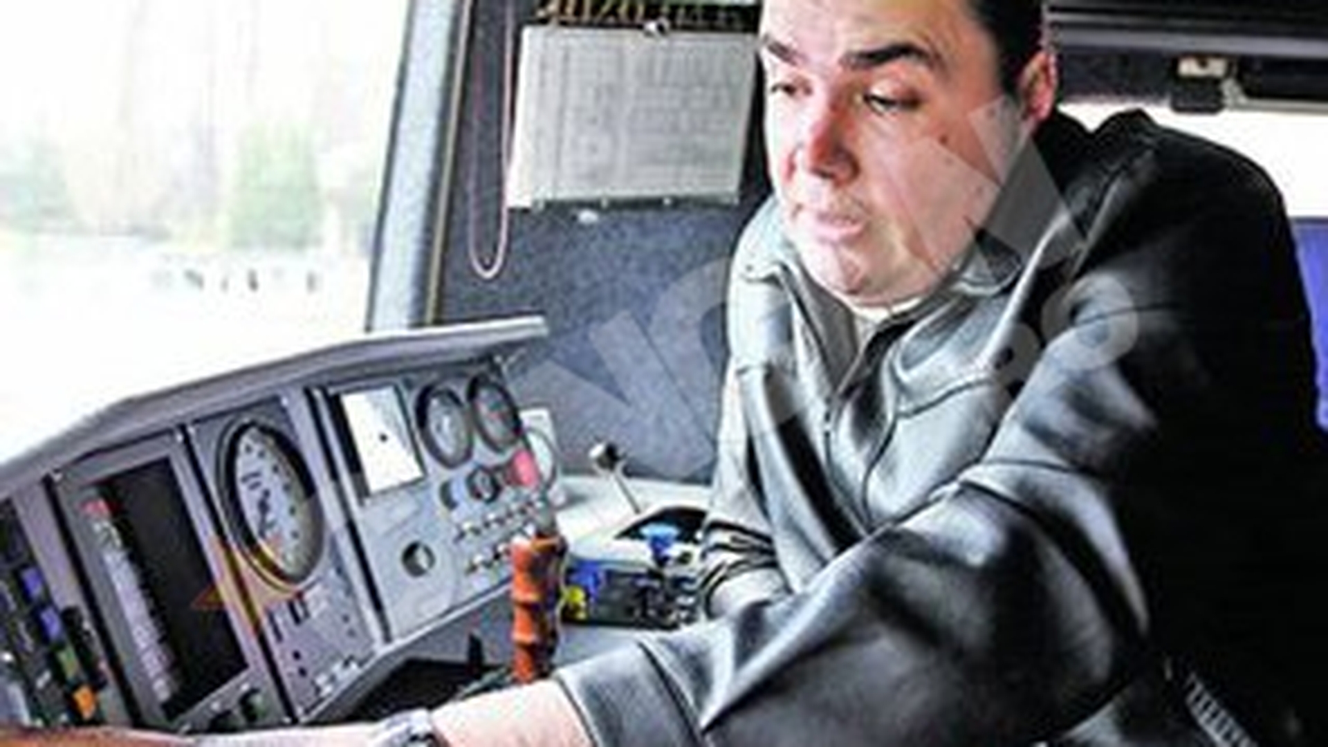 CFR-ul are locomotive cu pilot automat