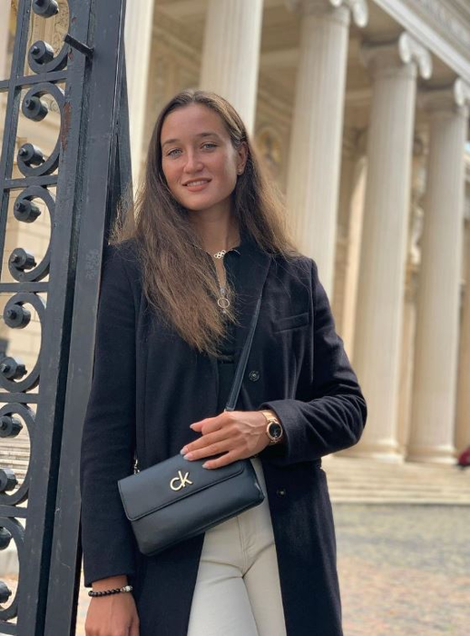 Simona Radiș/ sursă foto: Instagram