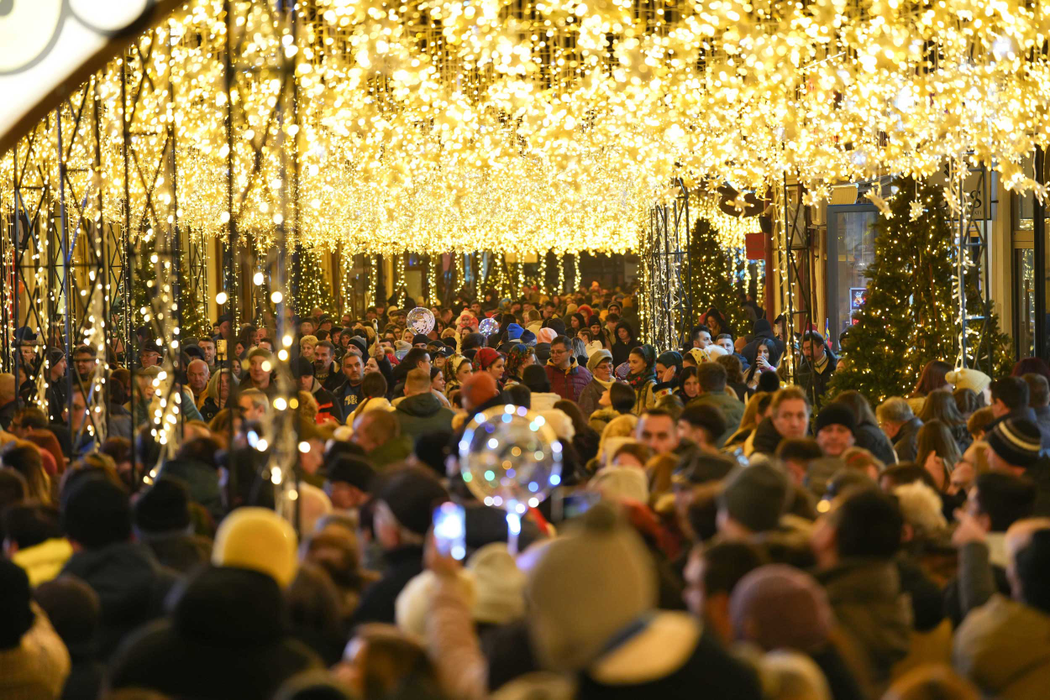 Comunicat de presă. Craiova 2023: Afluență record și ocupare 100% a spațiilor de cazare cu prilejul Târgului de Crăciun Craiova, votat al doilea cel mai frumos din Europa