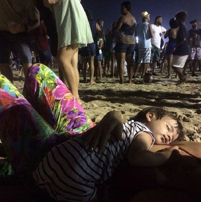 Amalia Enache, poză de album alături de tatăl fiicei sale. Prezentatoarea arată senzaţional în costum de baie, după ce a născut