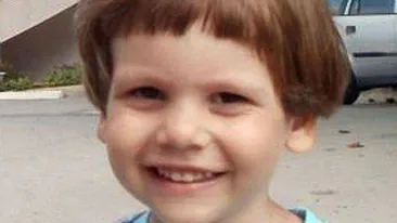 Declaratii contradictorii, personaje dubioase, reactii bizare. Ce nu se leaga in cazul lui Ionut, copilul sfasiat de caini?