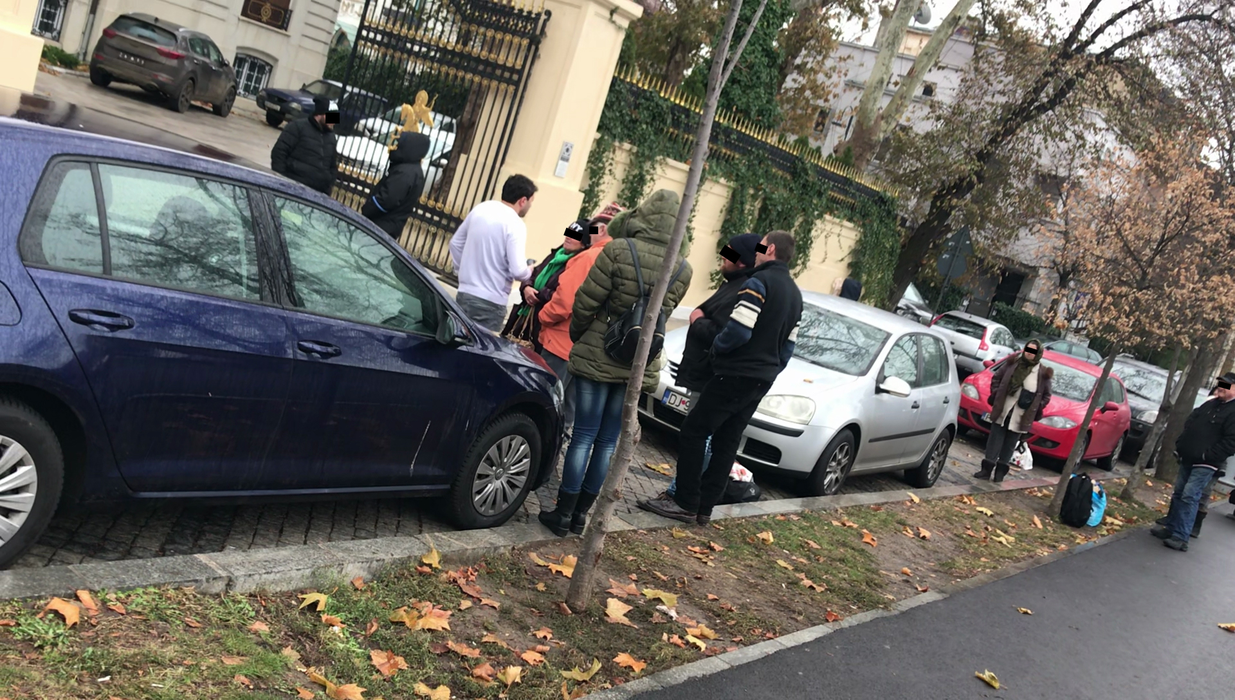 Cancelarul lui Gigi Becali și-a deschis ”punct de lucru” la poarta palatului!