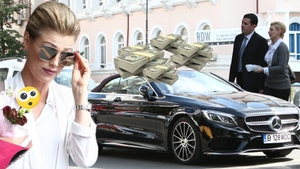 Soțul bogătaș i-a cumpărat Cristinei Rus o decapotabilă țiplă de 150.000 €!