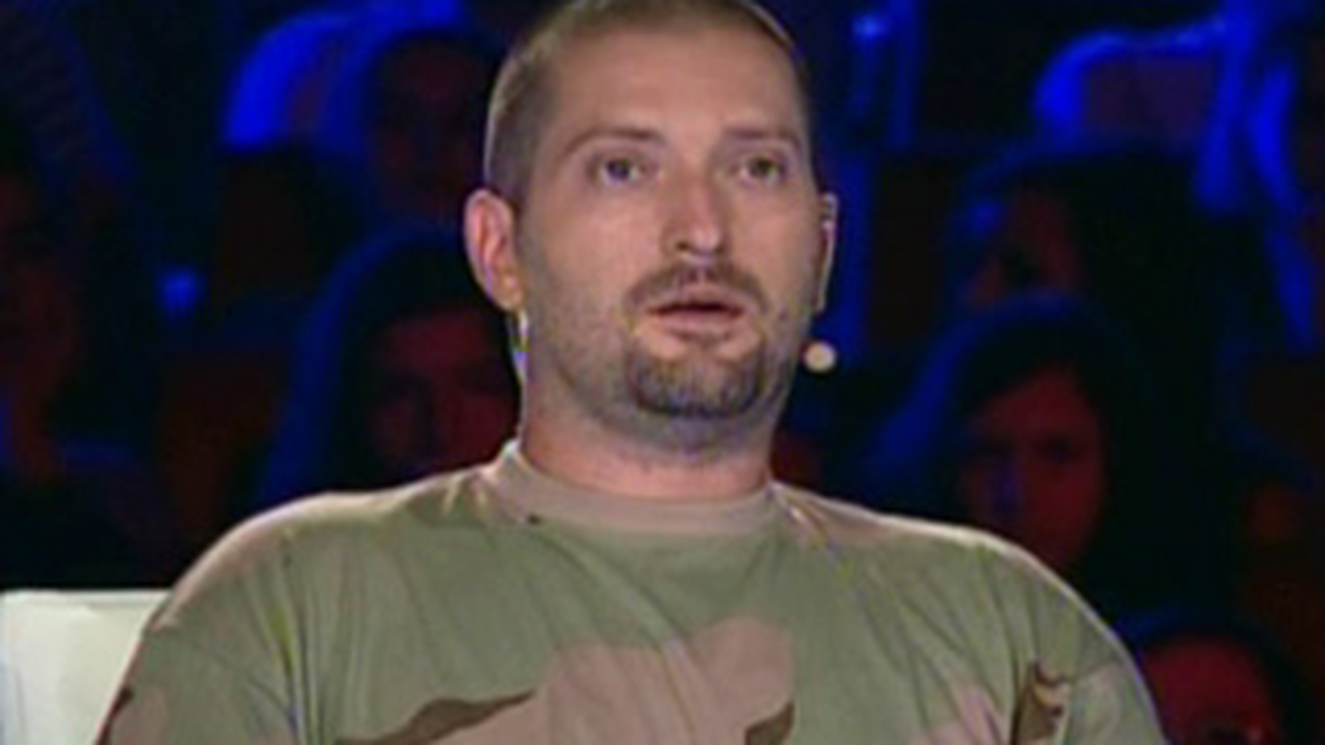 Preotul "decazut" care a "spurcat" Mitropolia! A cantat o piesa de la Parazitii ca sa treaca mai departe! Cheloo: "Nu pot sa-l tin pe Sfintia sa departe de Imparatia Banului si a Faimei"